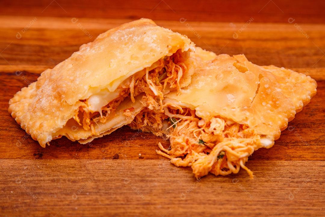 Pastel de strogonoff de frango