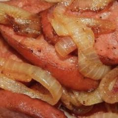 Calabresa Acebolada