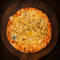 Gorgonzola com Abacaxi
