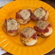Mini pizza de Calabresa 50 UN