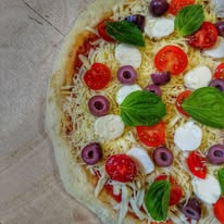 Pizza Caprese