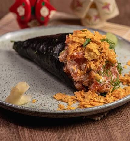 Temaki tradicional com doritos