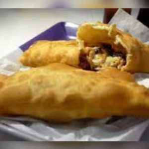 FOGAZZA CARNE SECA COM QUEIJO