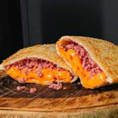 CALZONE CALABRESA/CHEDDAR