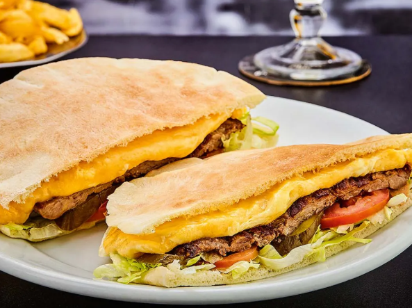 Beirute de Calabresa com bacon