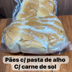 PÃES COM PASTA DE ALHO E CARNE SOL  5 UNI