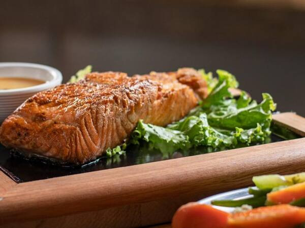 Salmão ( Serve bem 2 a 3 pessoas )