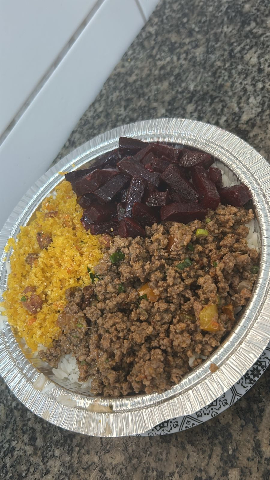 CARNE MOÍDA REFOGADA C/ TOMATE E AZEITONA NORMAL