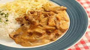 STROGONOFF DE CARNE