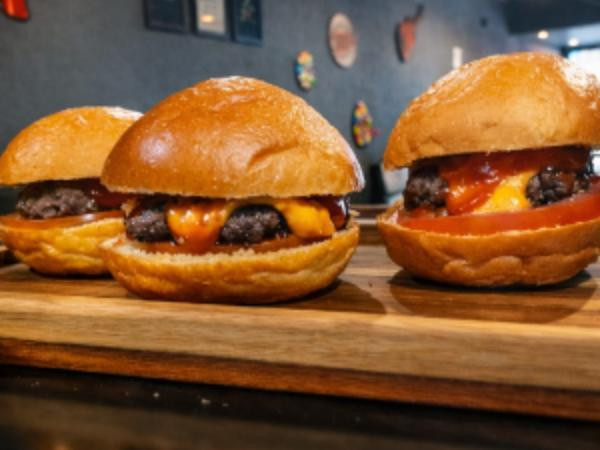 4 Mini hambúrguer