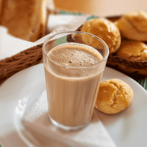 CAFE COM LEITE UN