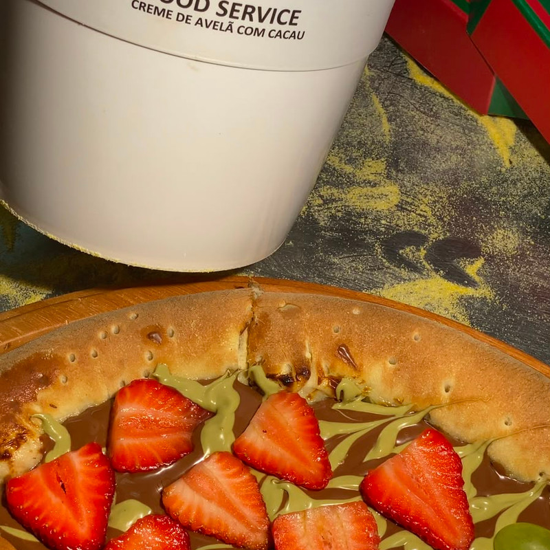 PIZZA PISTACHE c/ MORANGO 