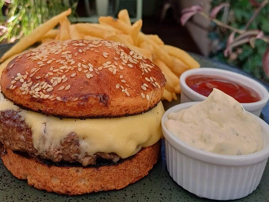 Combo Cheese Burger