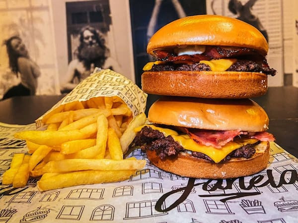Combo Casal Bacon com fritas!