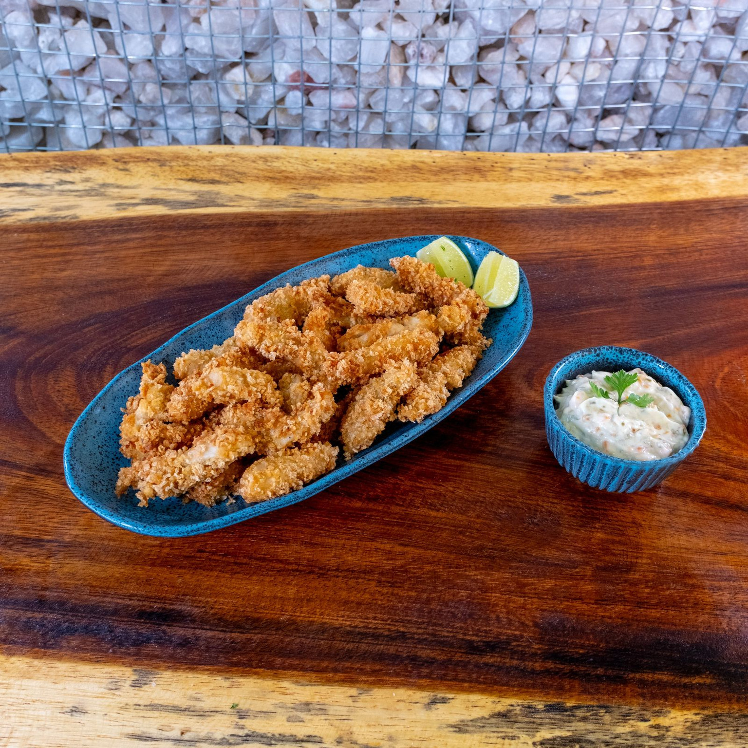 ISCAS DE TILAPIA COM MOLHO TARTARO