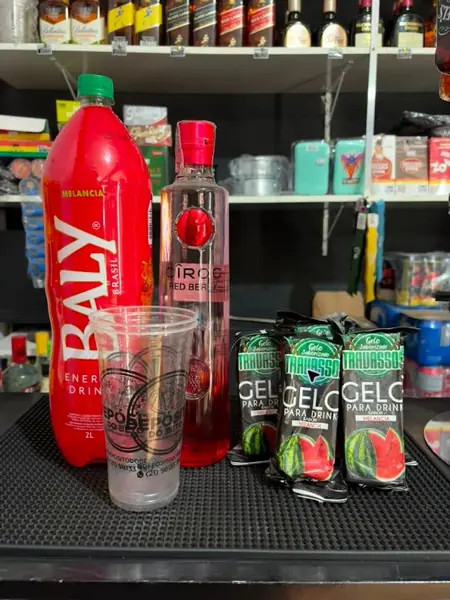 COMBO VODKA CIROC RED BERRIES 750ML