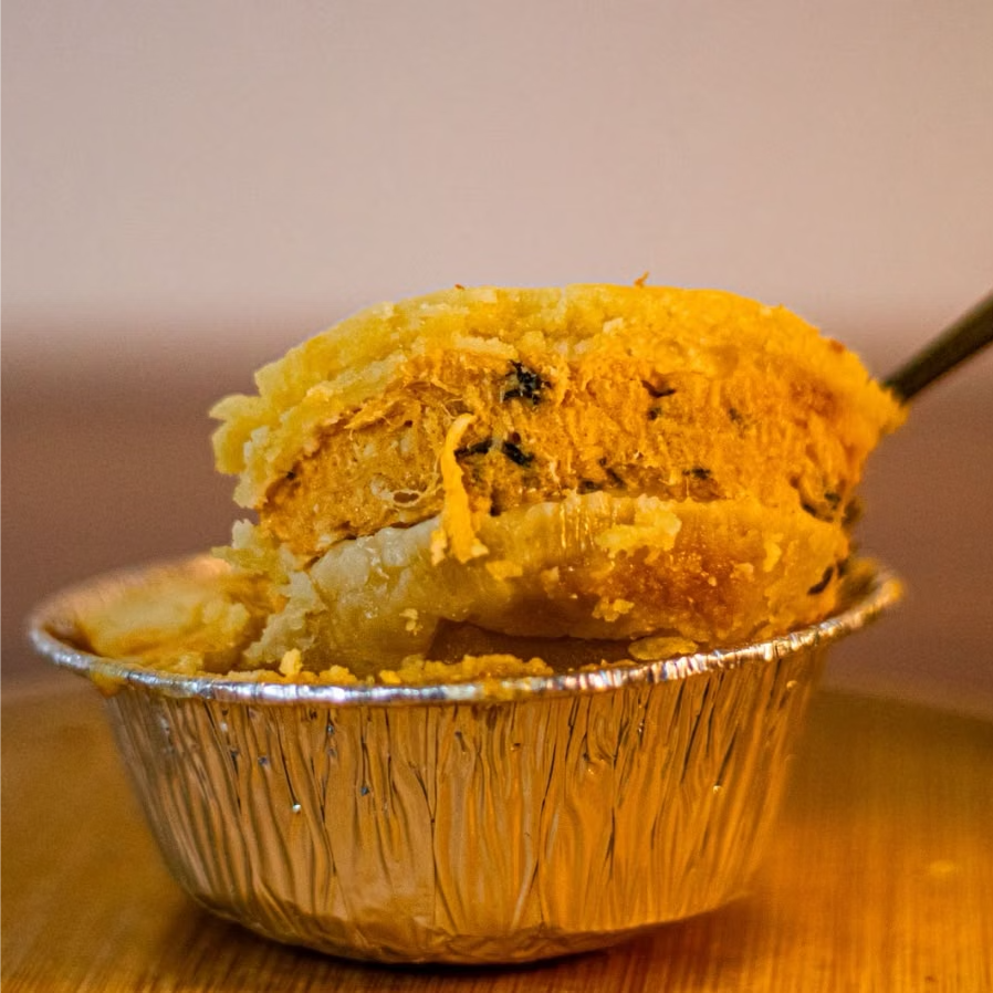 Torta de Frango com Requeijão.