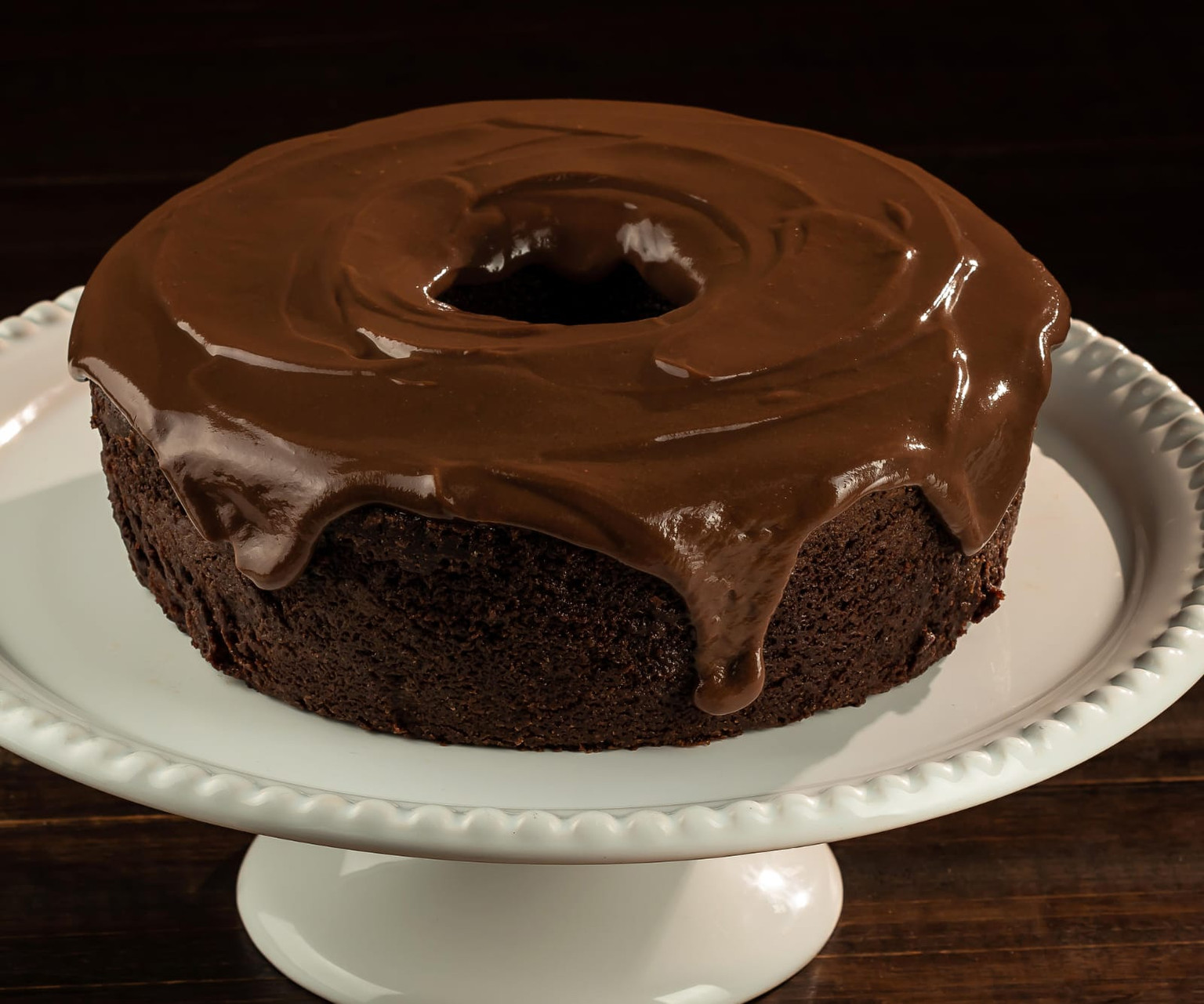 Bolo brownie com calda 24cm