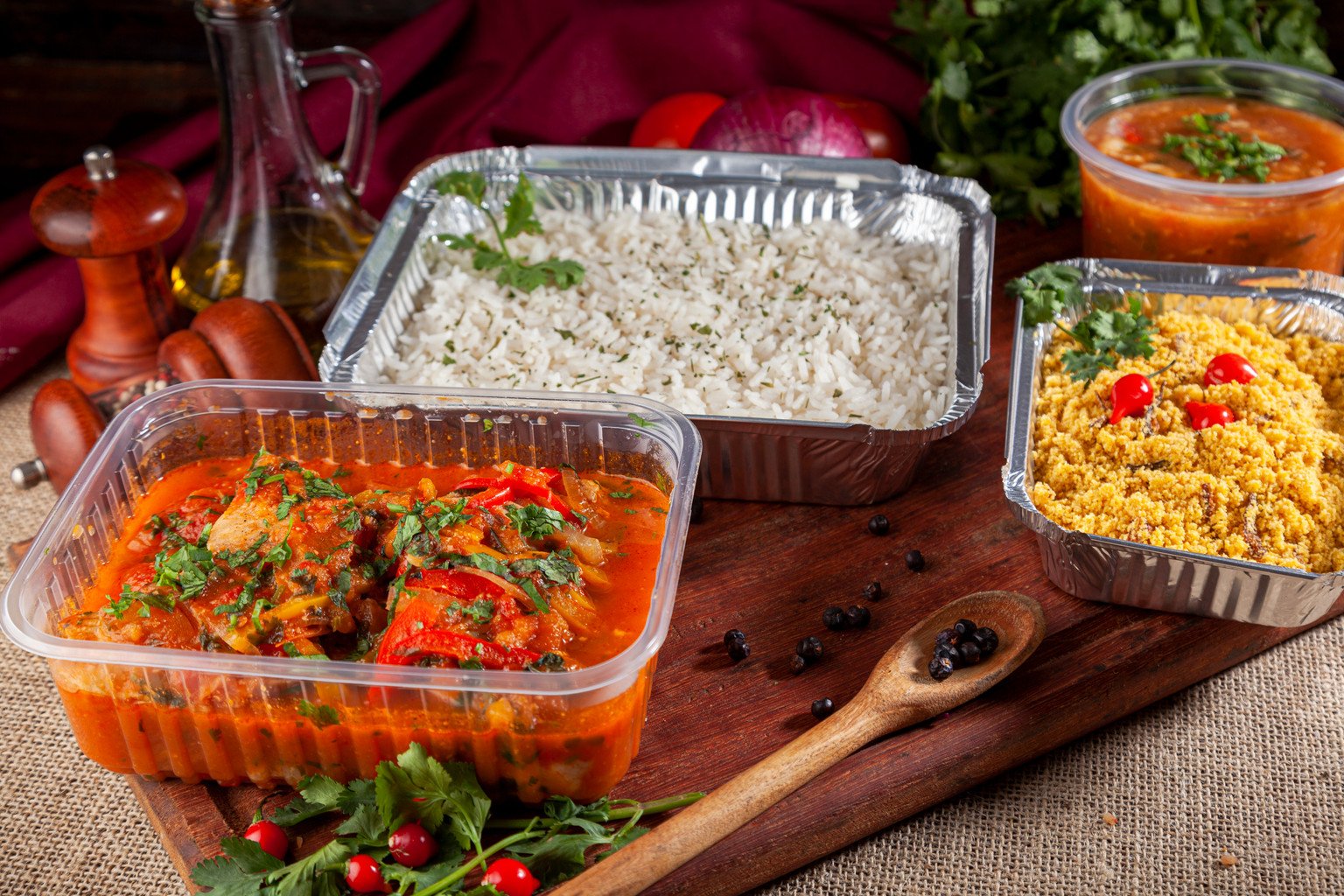 MOQUECA DE FILÉ DE PEIXE C/ CAMARÃO