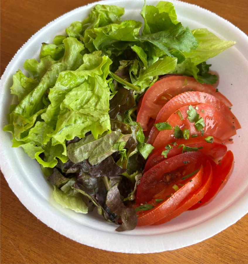 MIX DE FOLHAS COM TOMATE PICADO