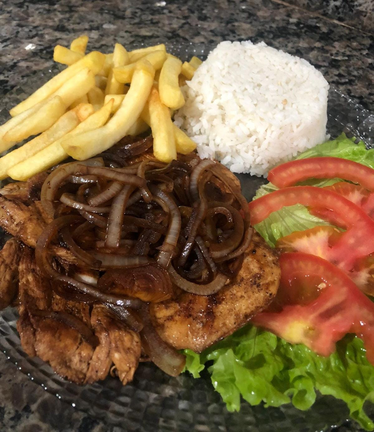 FILE DE FRANGO NA CHAPA