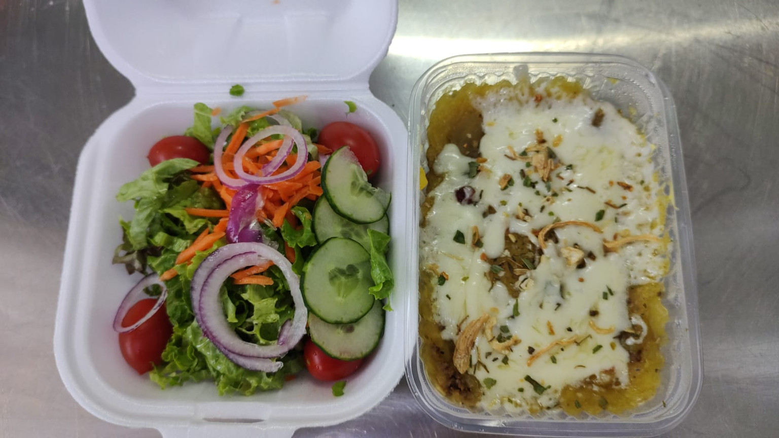 ESCONDIDINHO BATATA DOCE C/ CARNE (C/ Salada) Pedidos Seg a Sex 10:00 a 14:00 Hs