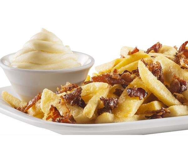 Batata frita com Catupiry e bacon