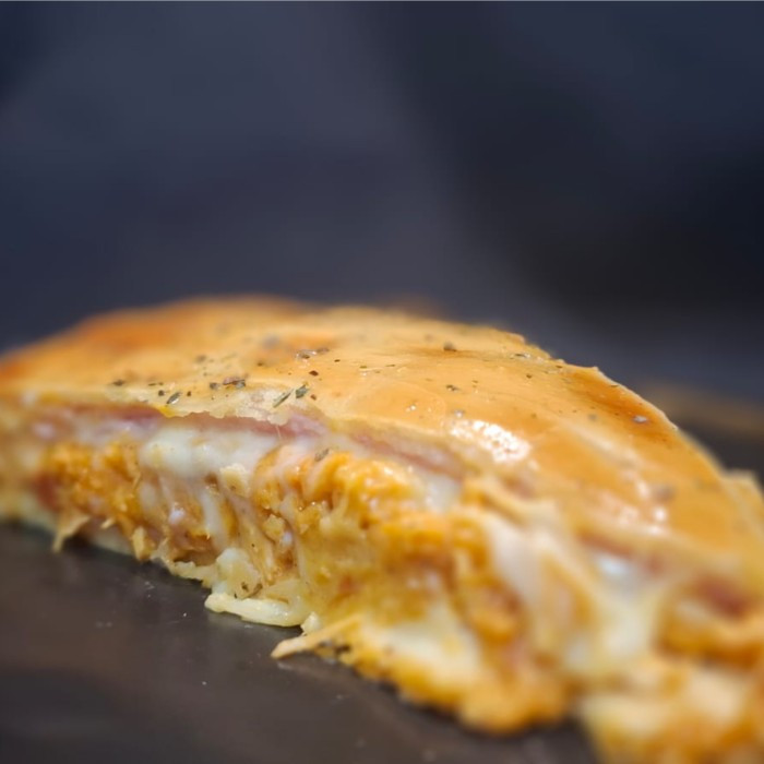 TORTA PRESUNTO MUSSARELA E FRANGO FATIA