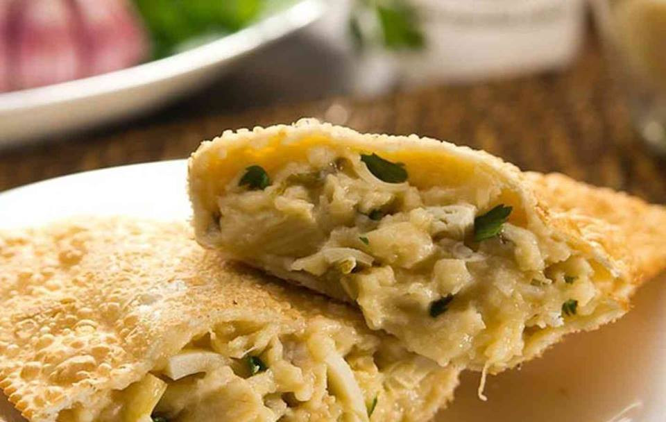 Palmito c queijo e oregano Pastel grande