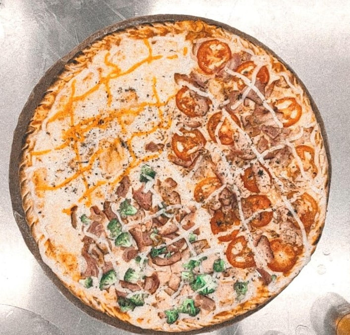 Pizza Gigante + Coca Cola 2L