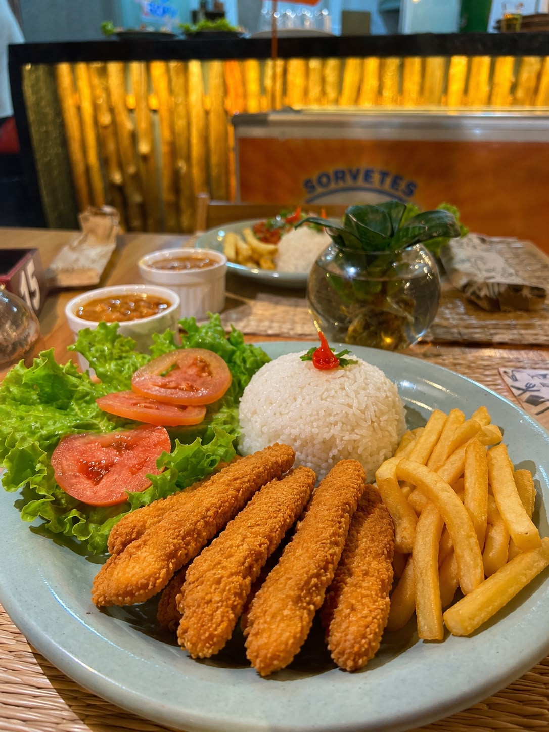 TIRAS DE FRANGO EMPANADO