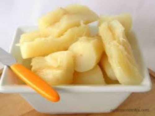 DELY MACAXEIRA COM CARNE DE SOL