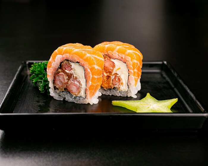 Uramaki Especial Ebi Empanado (4 Peças)
