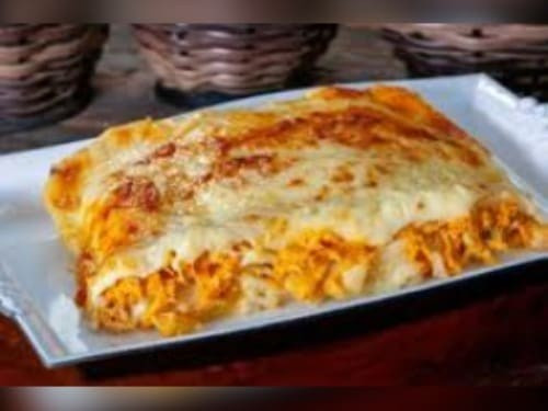 DELY LASANHA DE FRANGO