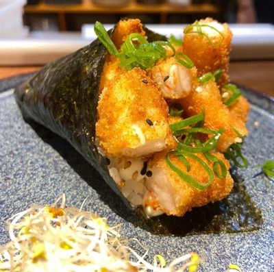 TEMAKI CAMARAO ROSA EMPANADO