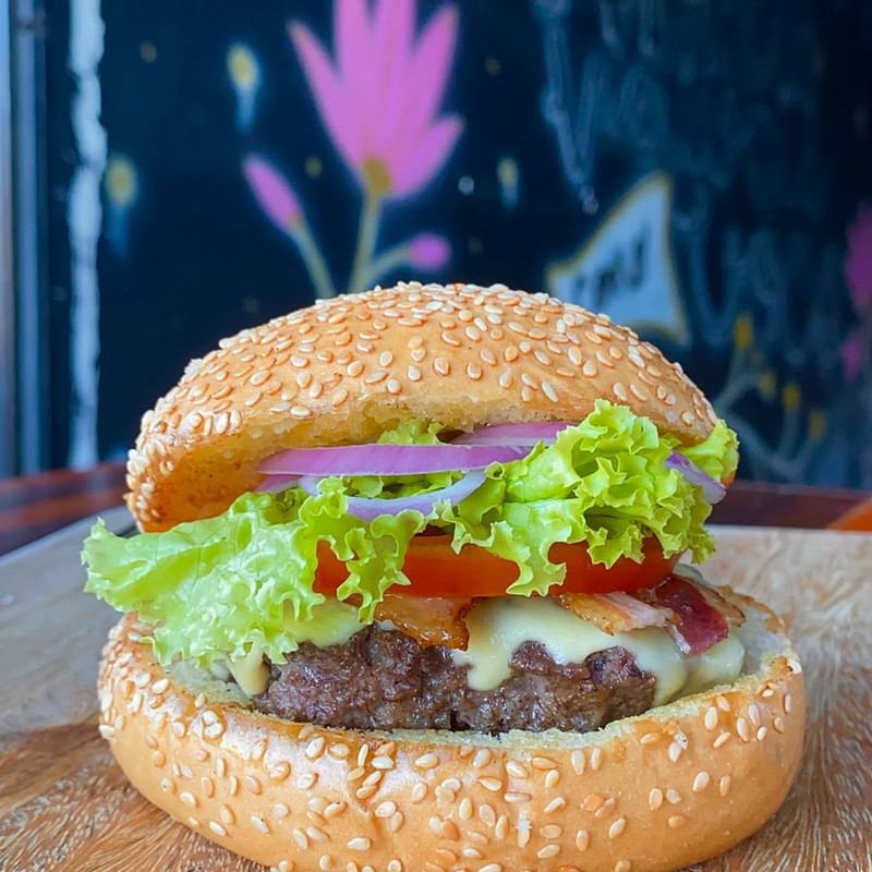 BULLS BURGER