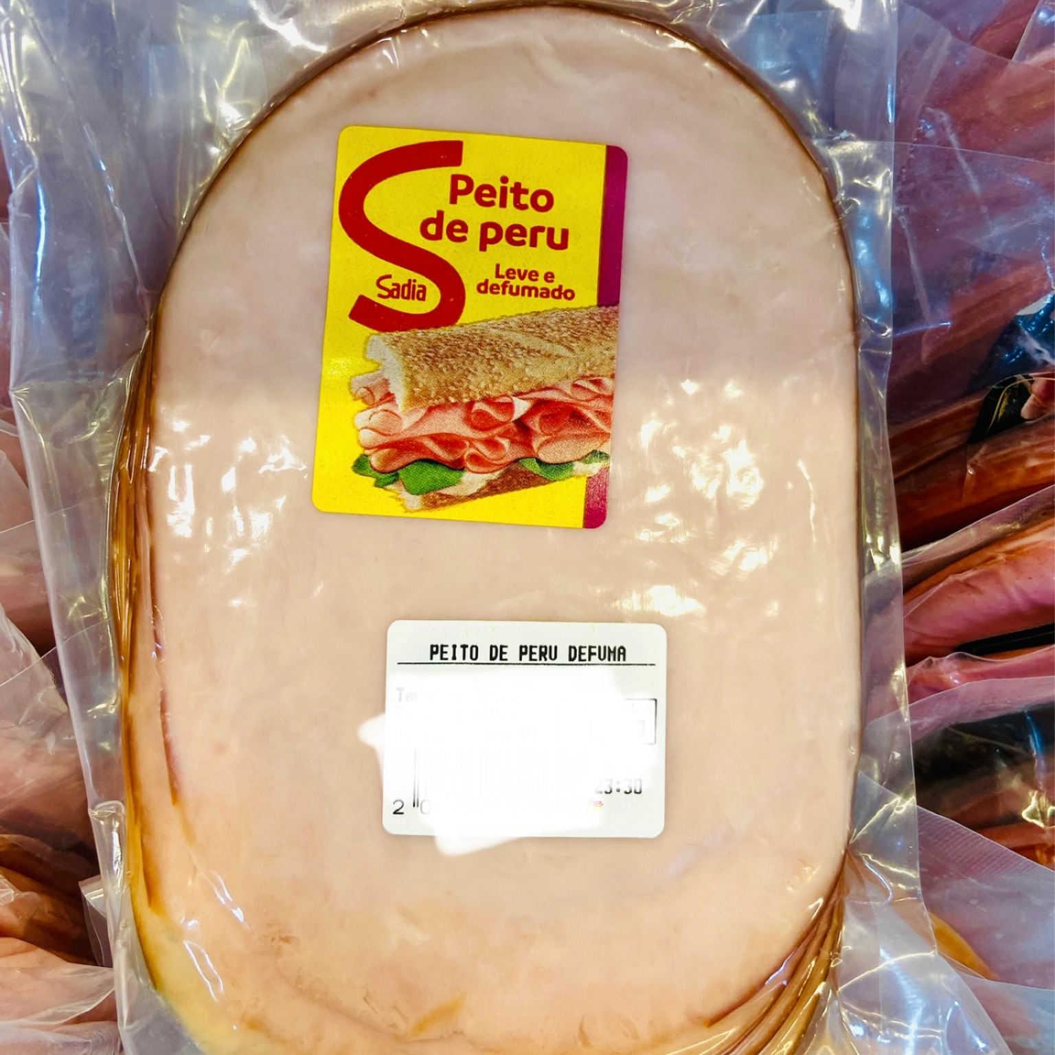 Peito de peru defumado sadia