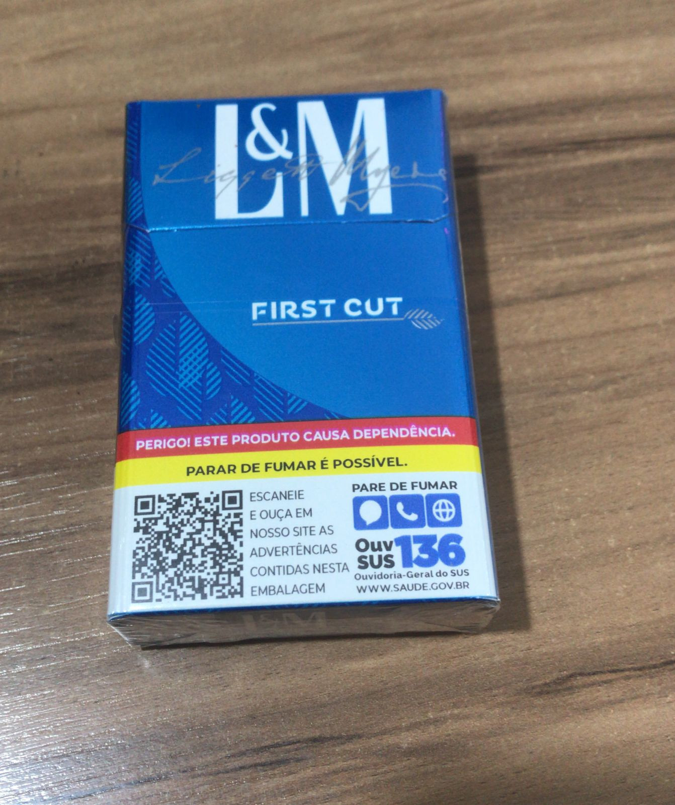 L&M BLUE BOX