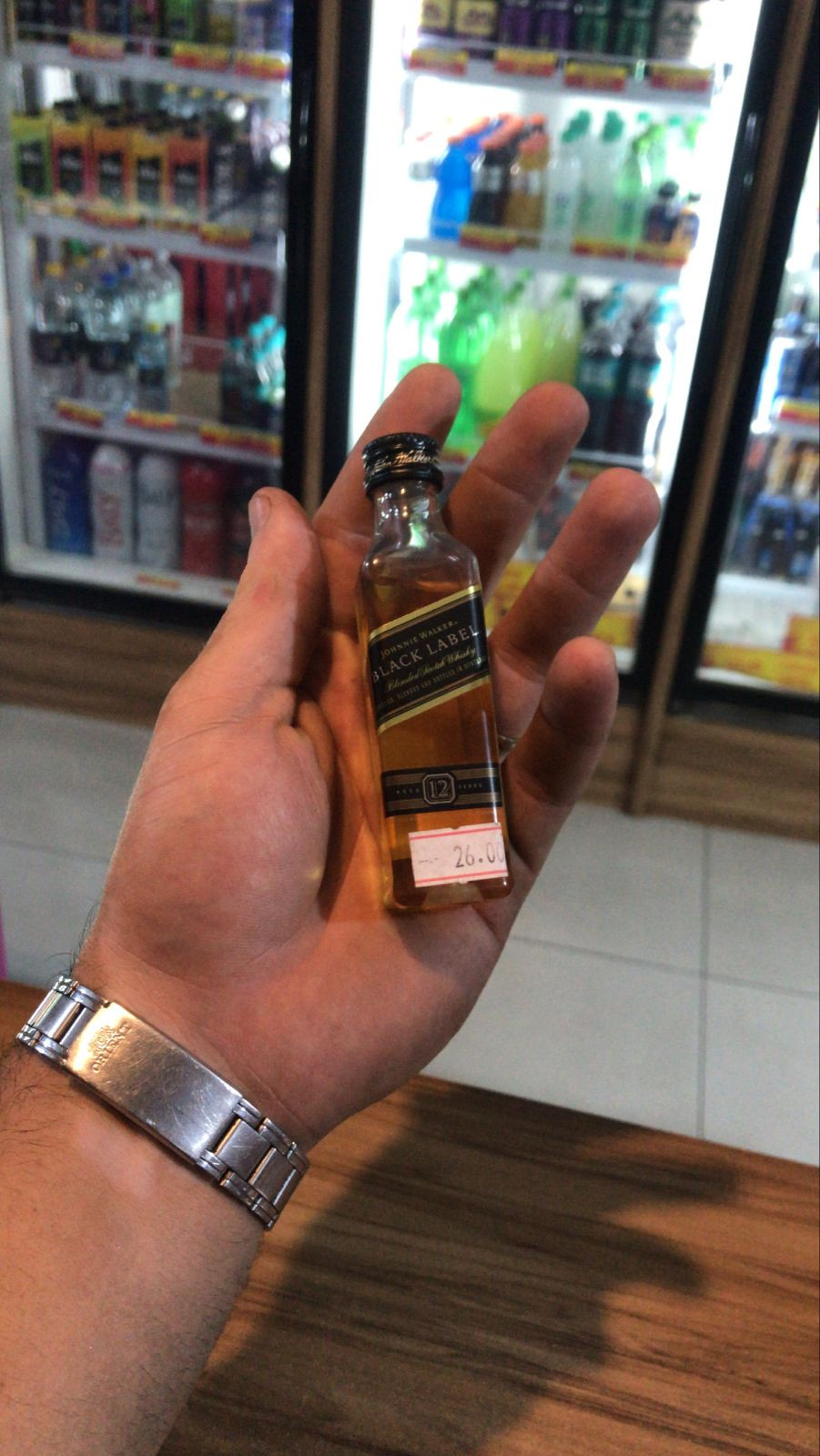 WHISKY BLACK LABEL MINIATURA 50ML