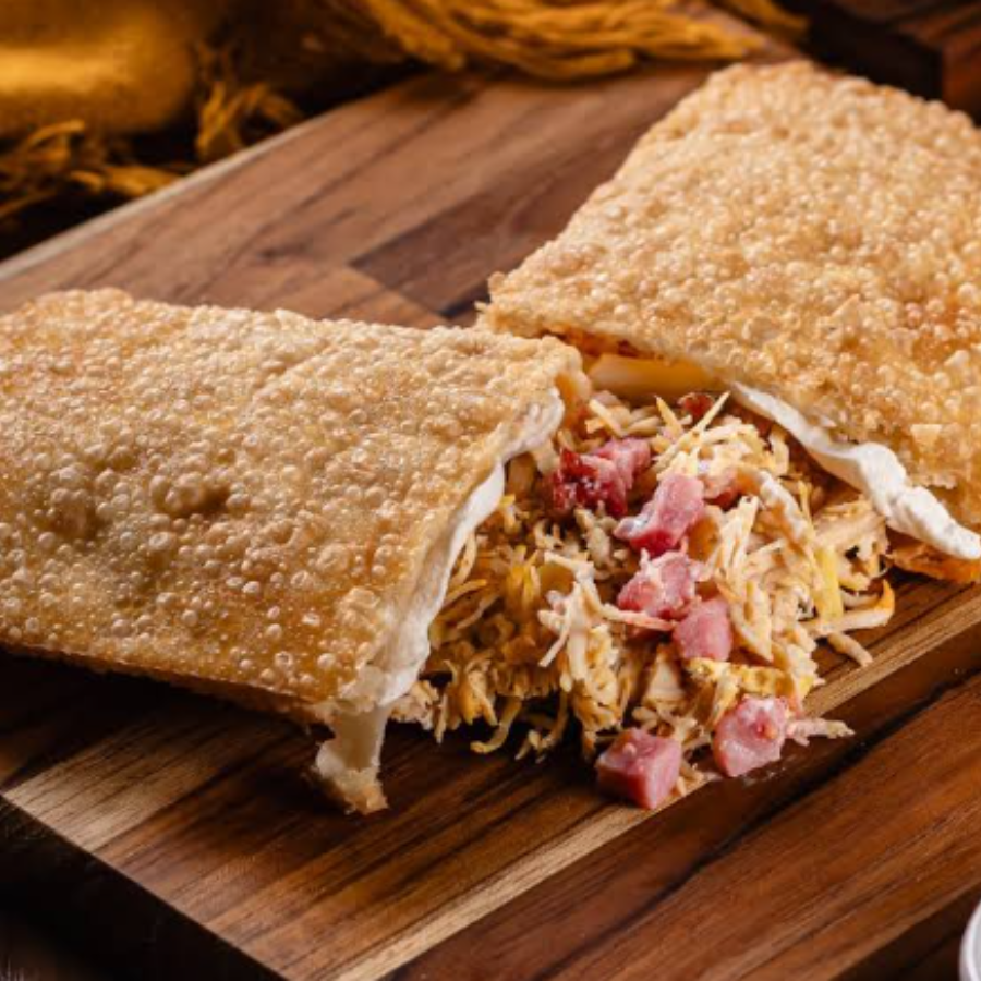 PASTEL FRANGO COM BACON