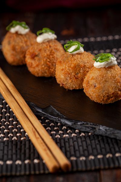 BOLINHO DE SALMÃO (4UN)