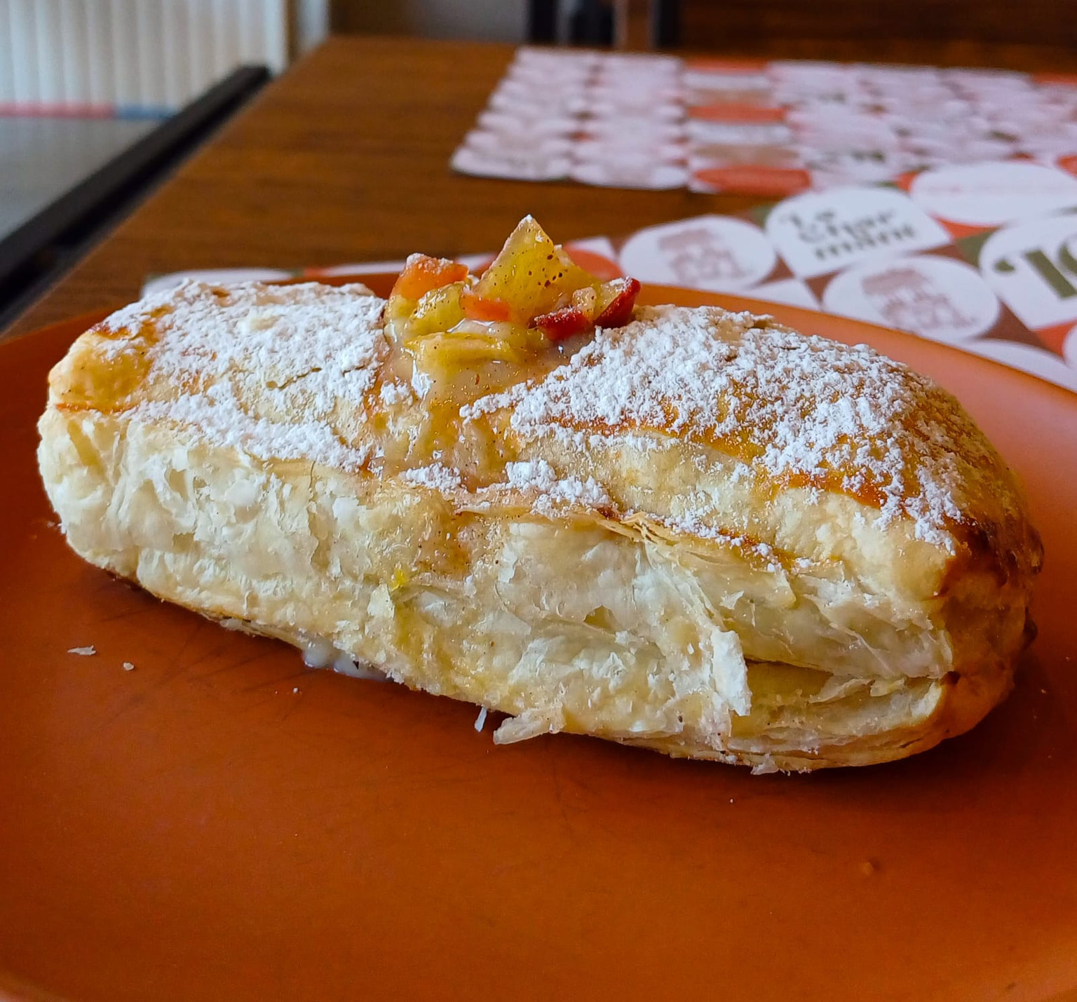STRUDEL BANANA
