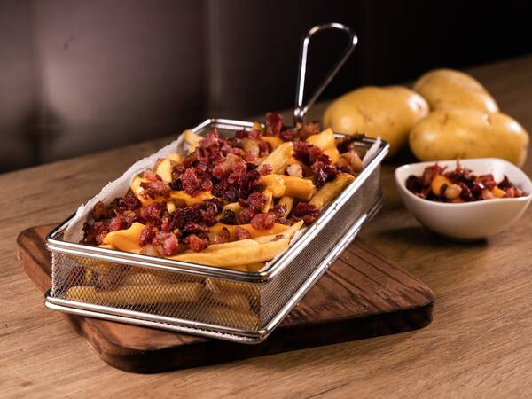 Porção de Fritas c/ Cheddar e Bacon