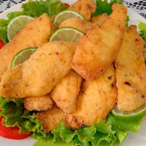 PEIXE EMPANADO