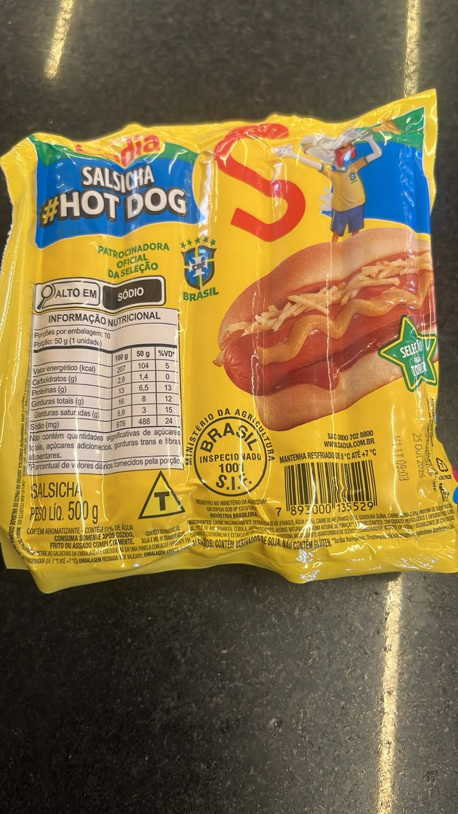 2441 - Salsicha hot dog sadia 500 g