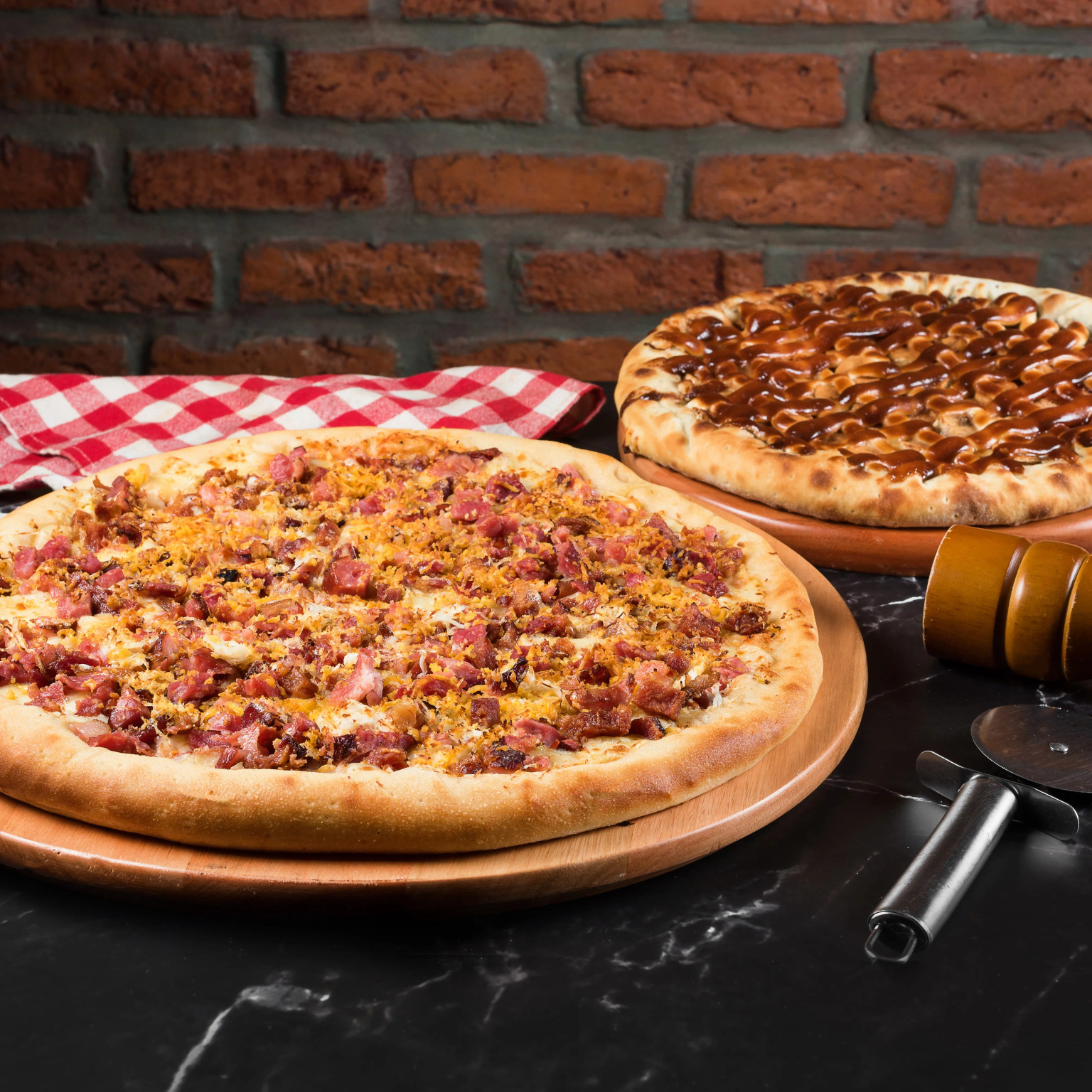  Pizza 35cm + Pizza 25cm