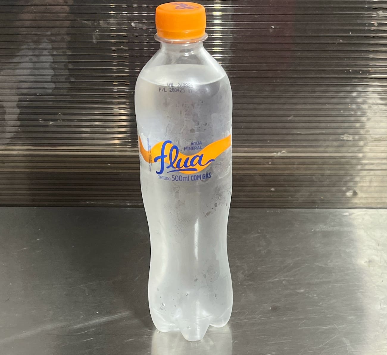 ÁGUA COM GÁS