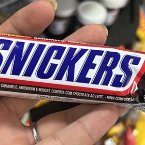 CHOCOLATE SNICKERS
