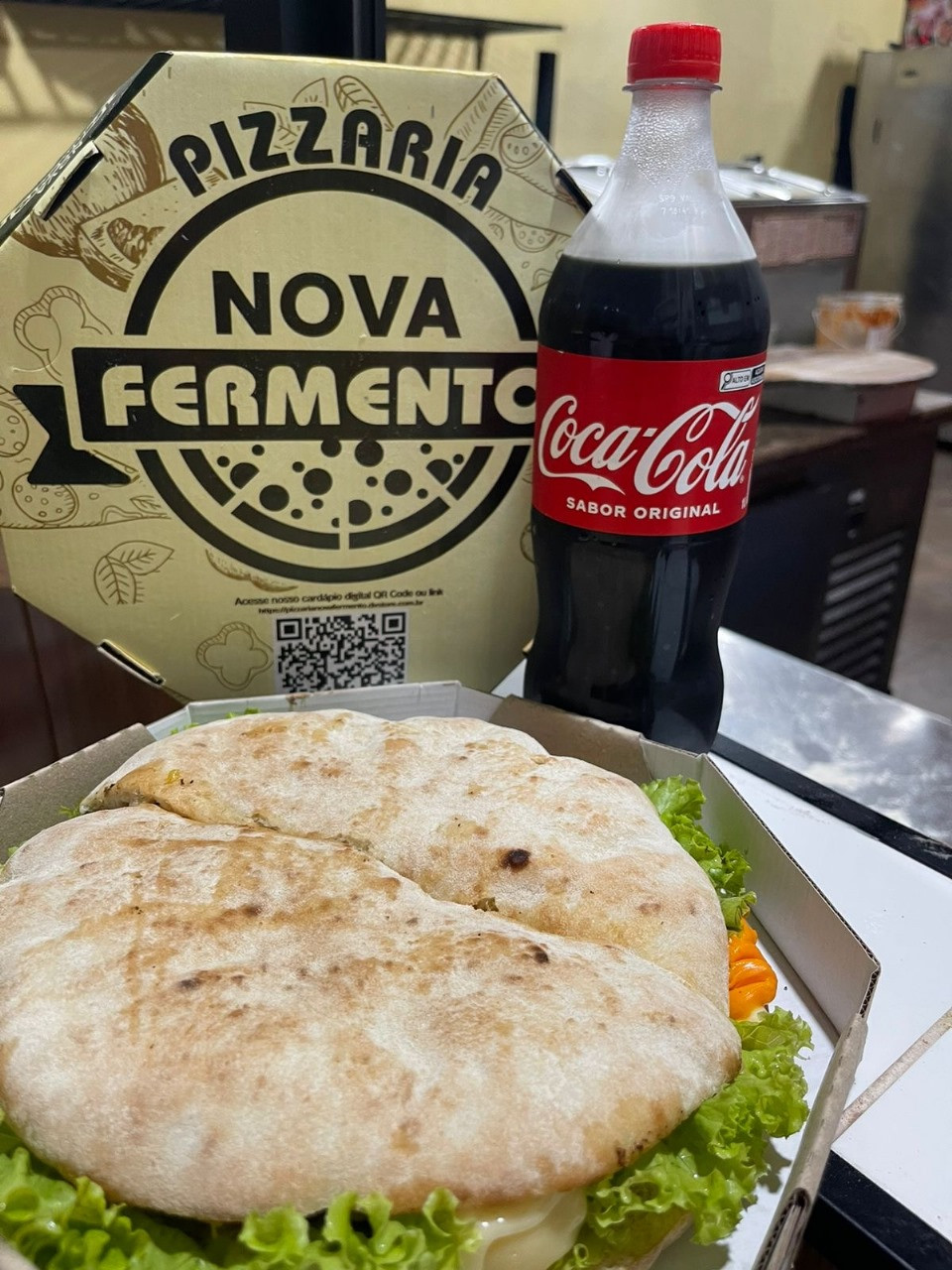 1-Beirute de Presunto e Queijo + 1 Coca de 1L