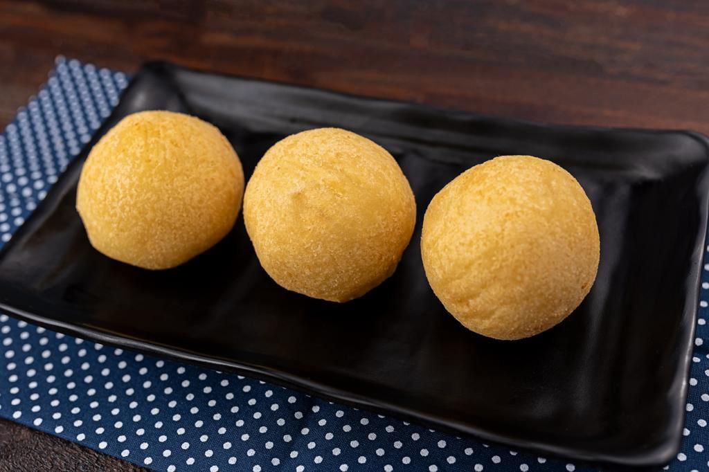 BOLINHA DE QUEIJO